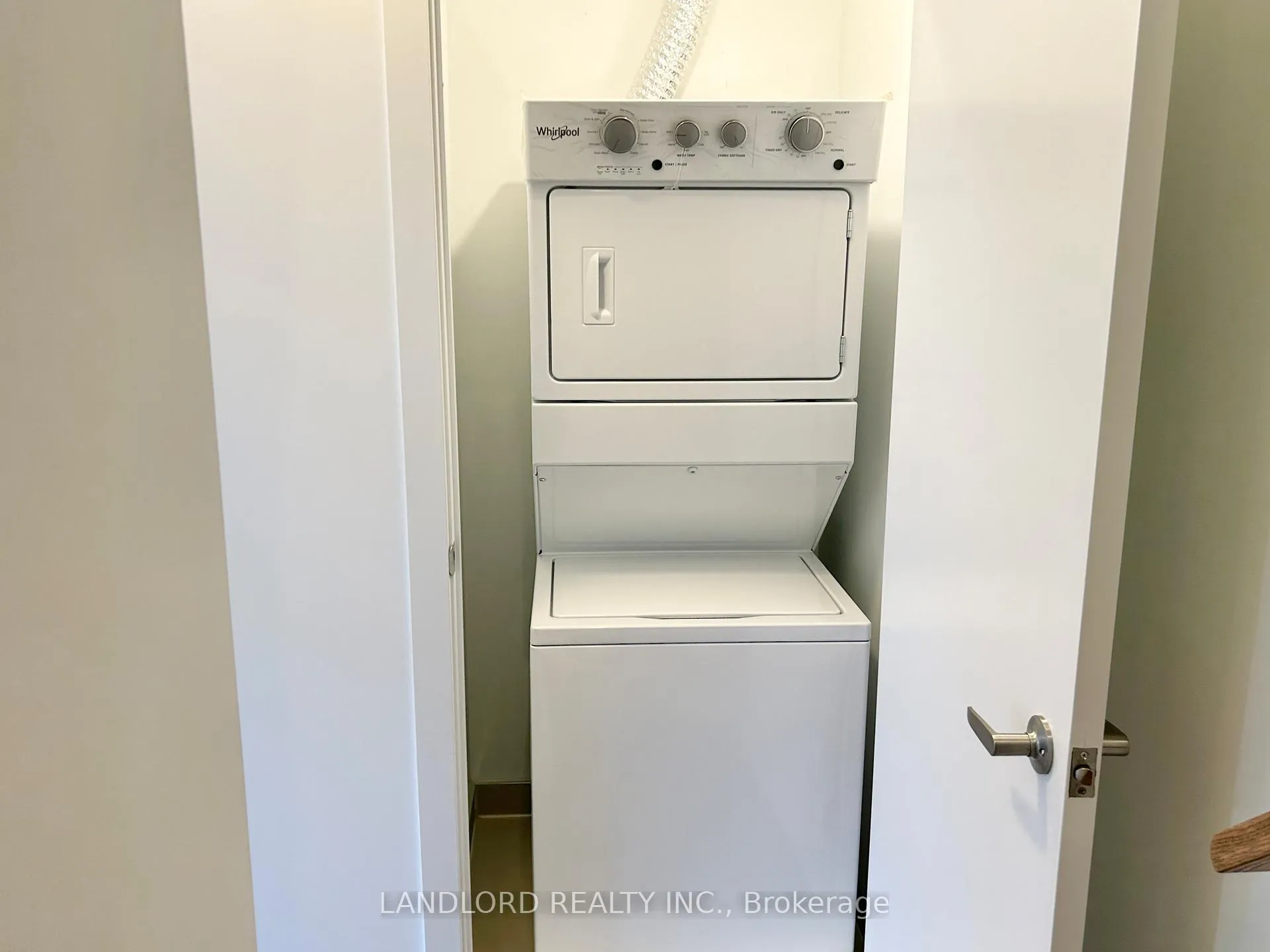 Photo 16 of Unit 4, 88 Turtle Island Road, Toronto, Englemount-Lawrence — HOMEH