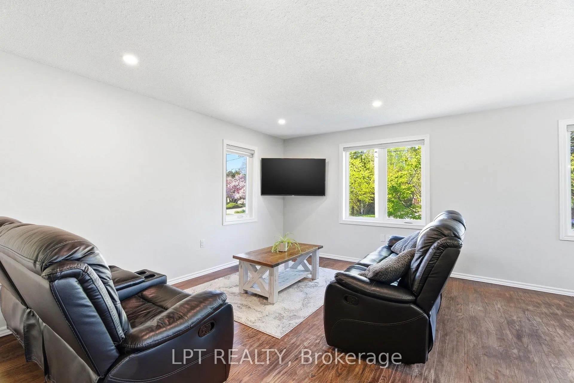 Photo 14 of 168 Ann Street, North Middlesex, Parkhill — HOMEH