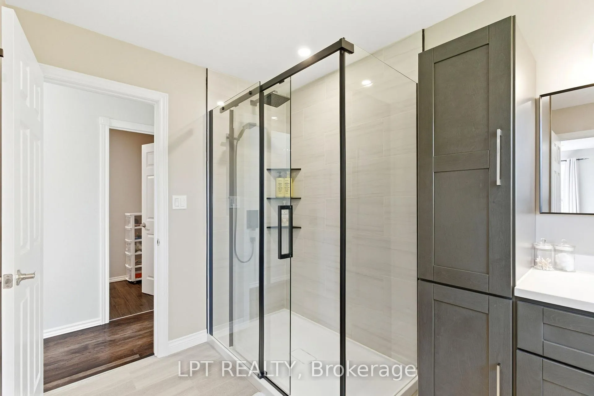 Photo 20 of 168 Ann Street, North Middlesex, Parkhill — HOMEH