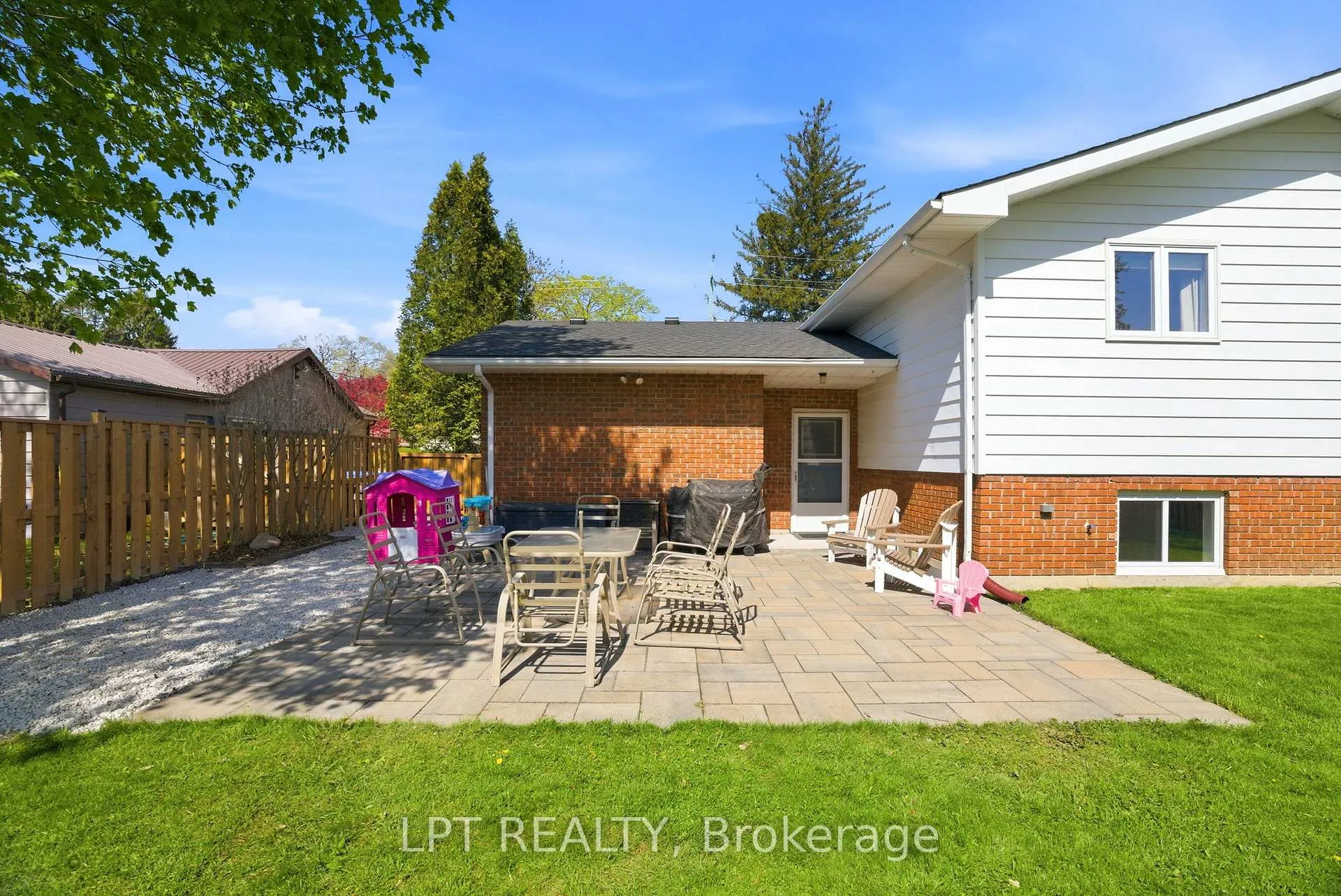 Photo 39 of 168 Ann Street, North Middlesex, Parkhill — HOMEH
