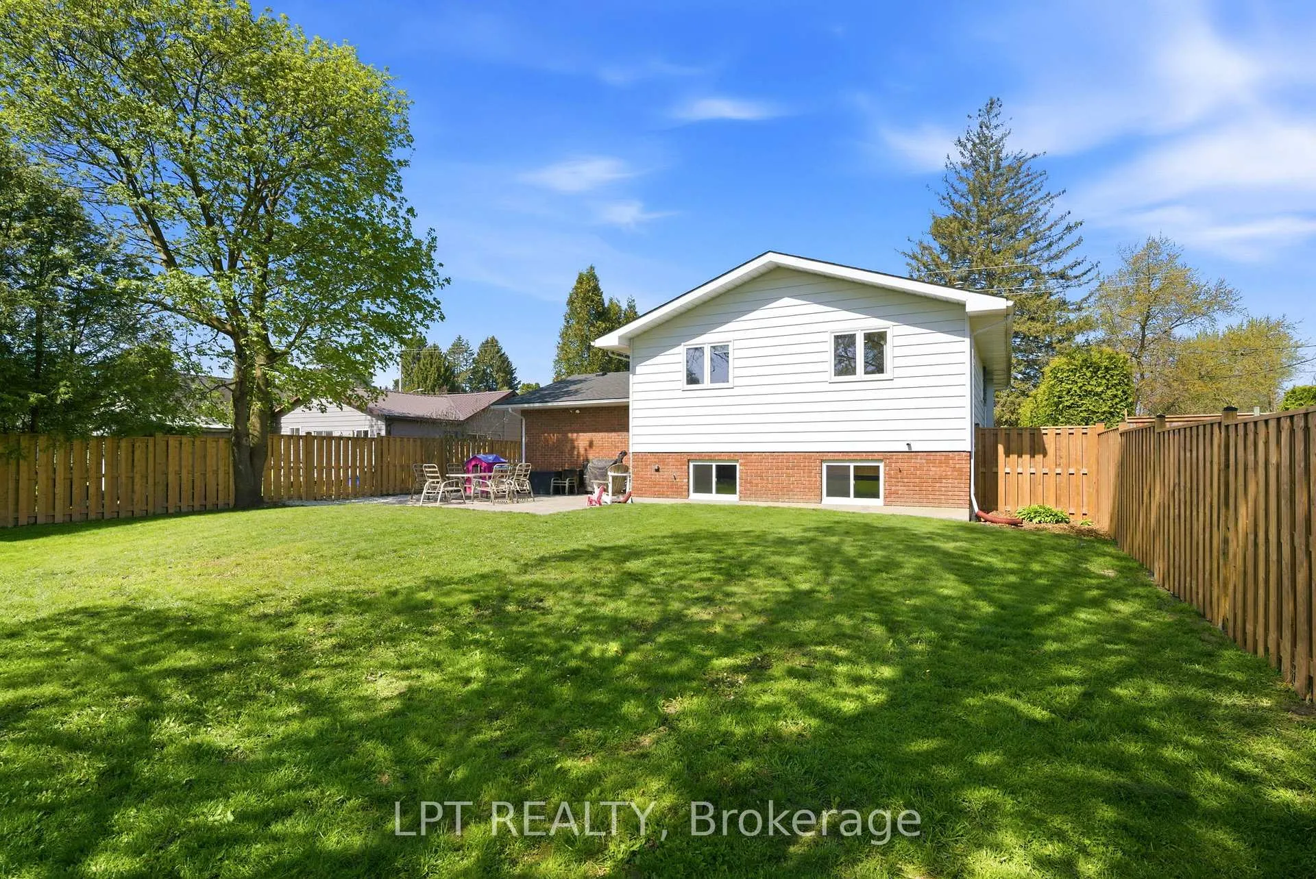 Photo 42 of 168 Ann Street, North Middlesex, Parkhill — HOMEH