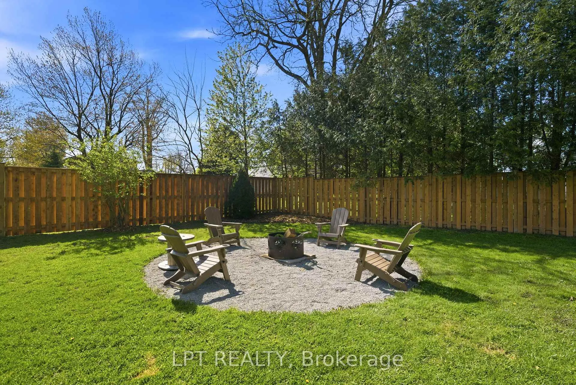 Photo 44 of 168 Ann Street, North Middlesex, Parkhill — HOMEH