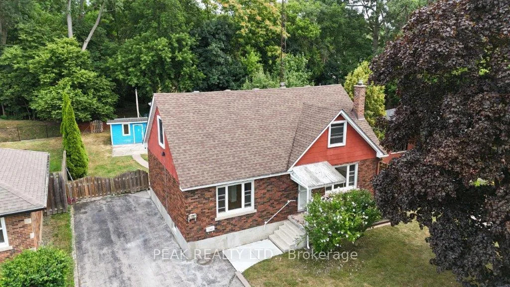 Photo 2 of 25 Henry Street, Brantford, Terrace Hill — HOMEH