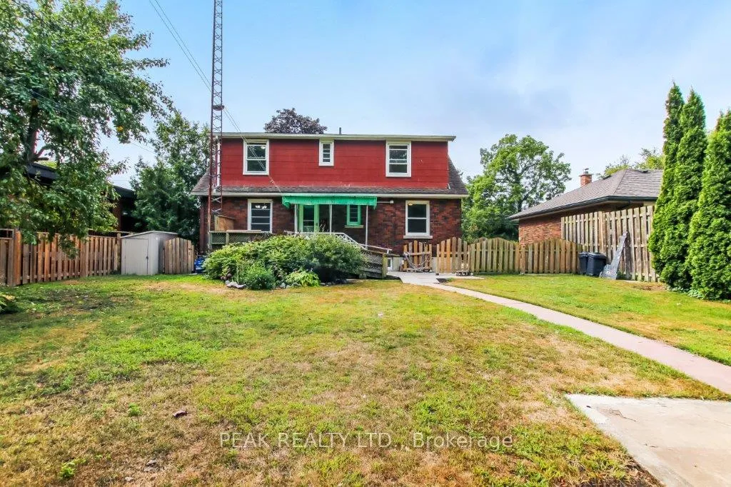 Photo 19 of 25 Henry Street, Brantford, Terrace Hill — HOMEH