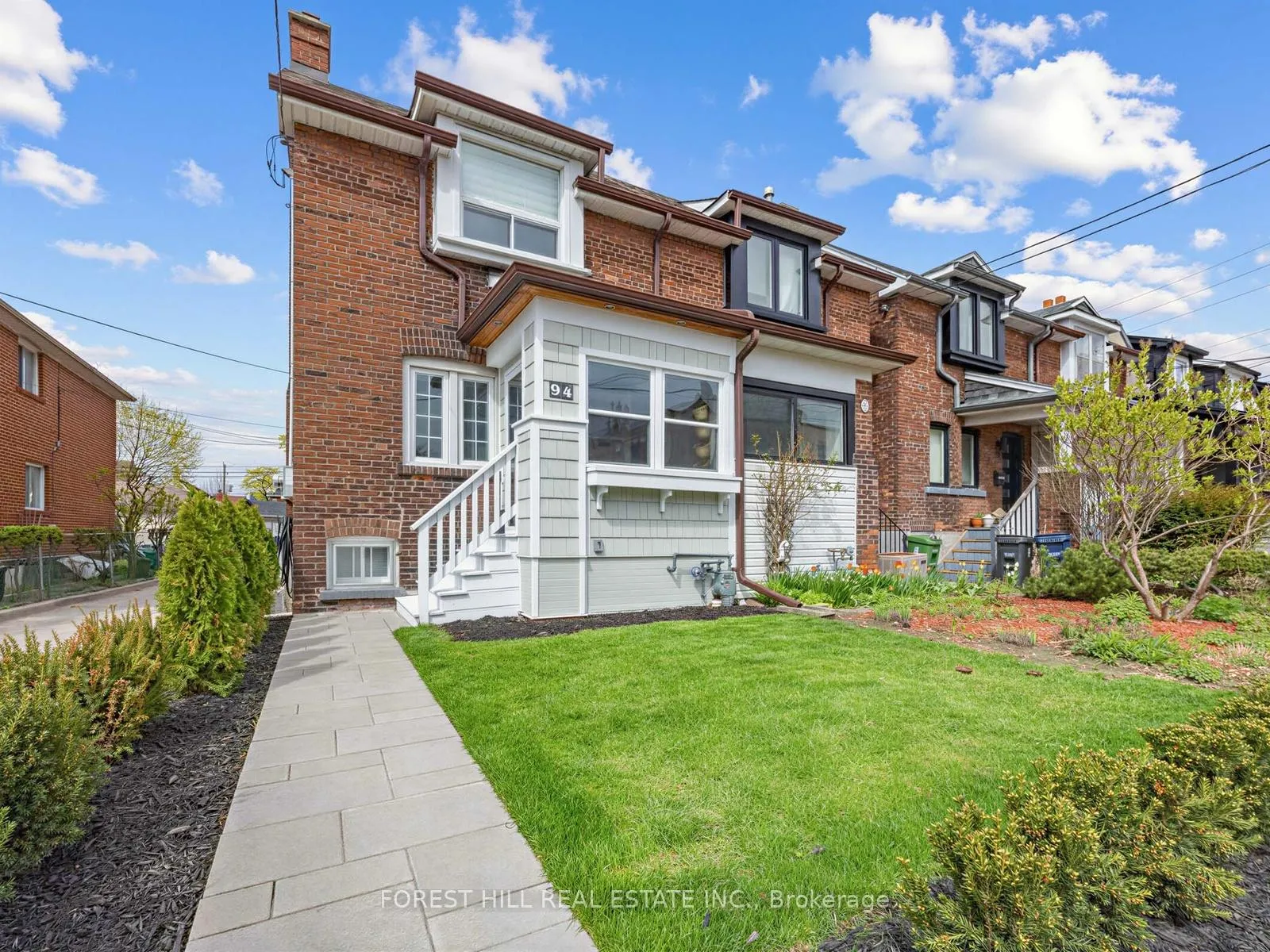 Photo 2 of 94 Somerset Avenue, Toronto, Wychwood — HOMEH