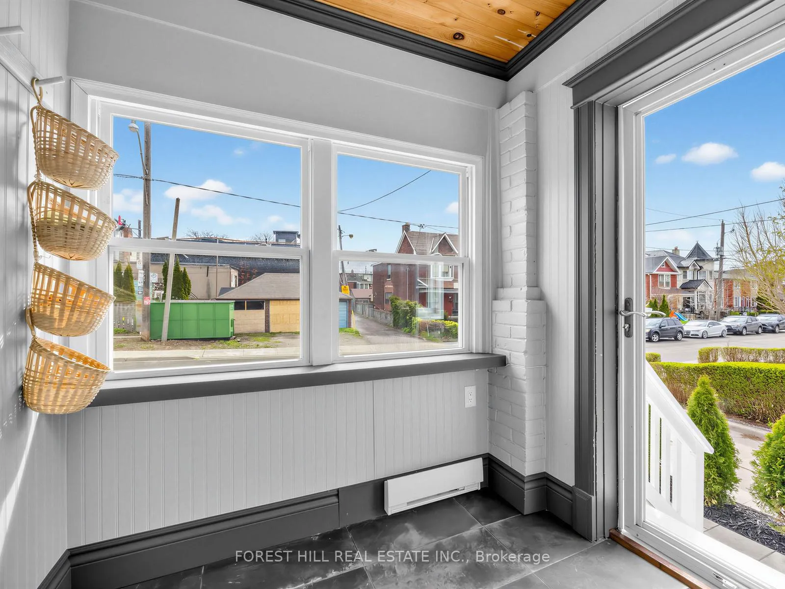 Photo 3 of 94 Somerset Avenue, Toronto, Wychwood — HOMEH