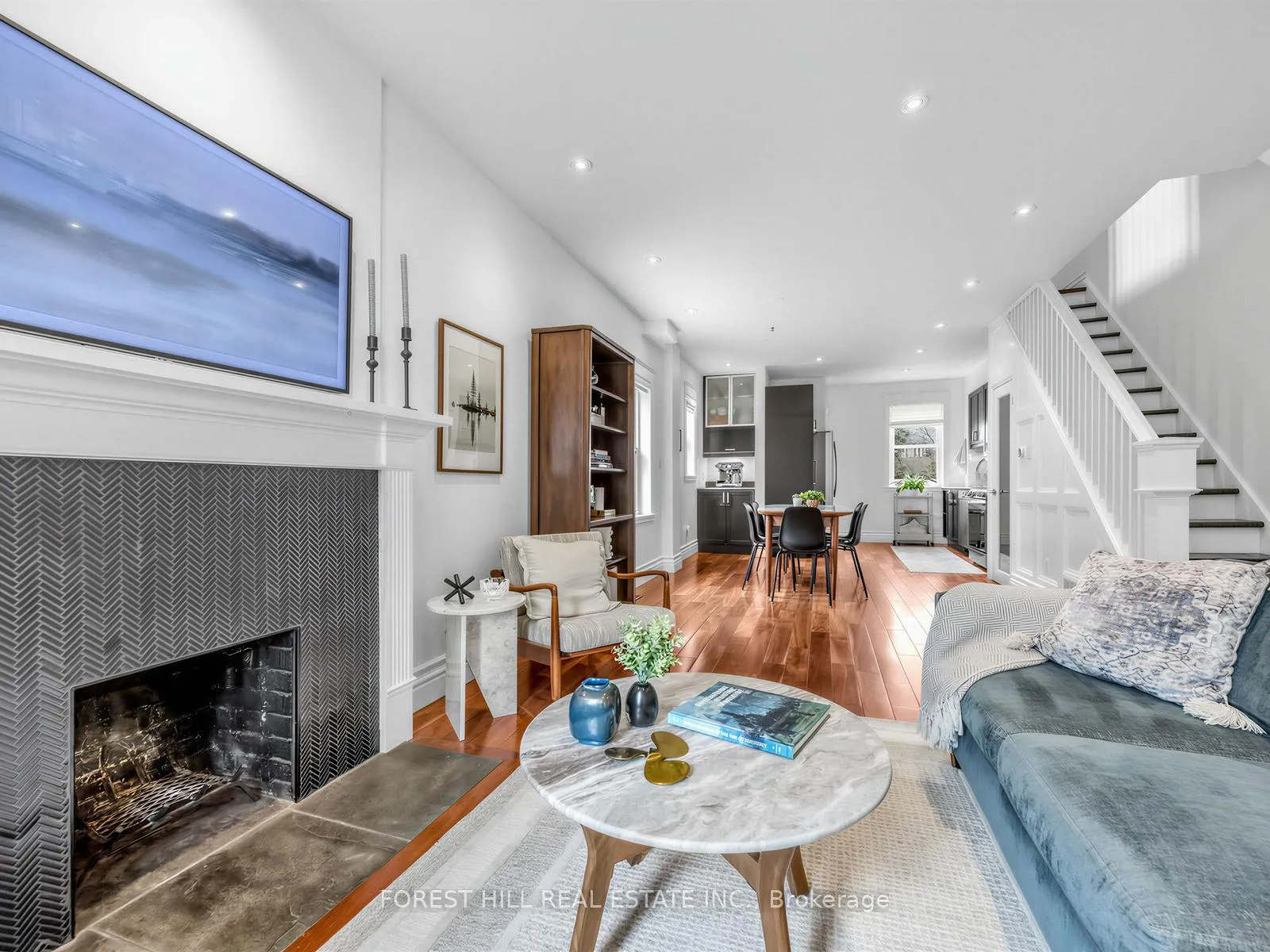 Photo 6 of 94 Somerset Avenue, Toronto, Wychwood — HOMEH