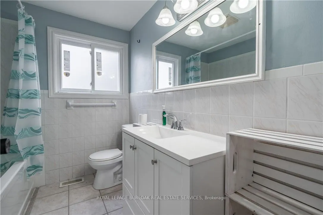 Photo 15 of Unit 16, 117 Bonaventure Drive, Hamilton, Gilbert — HOMEH