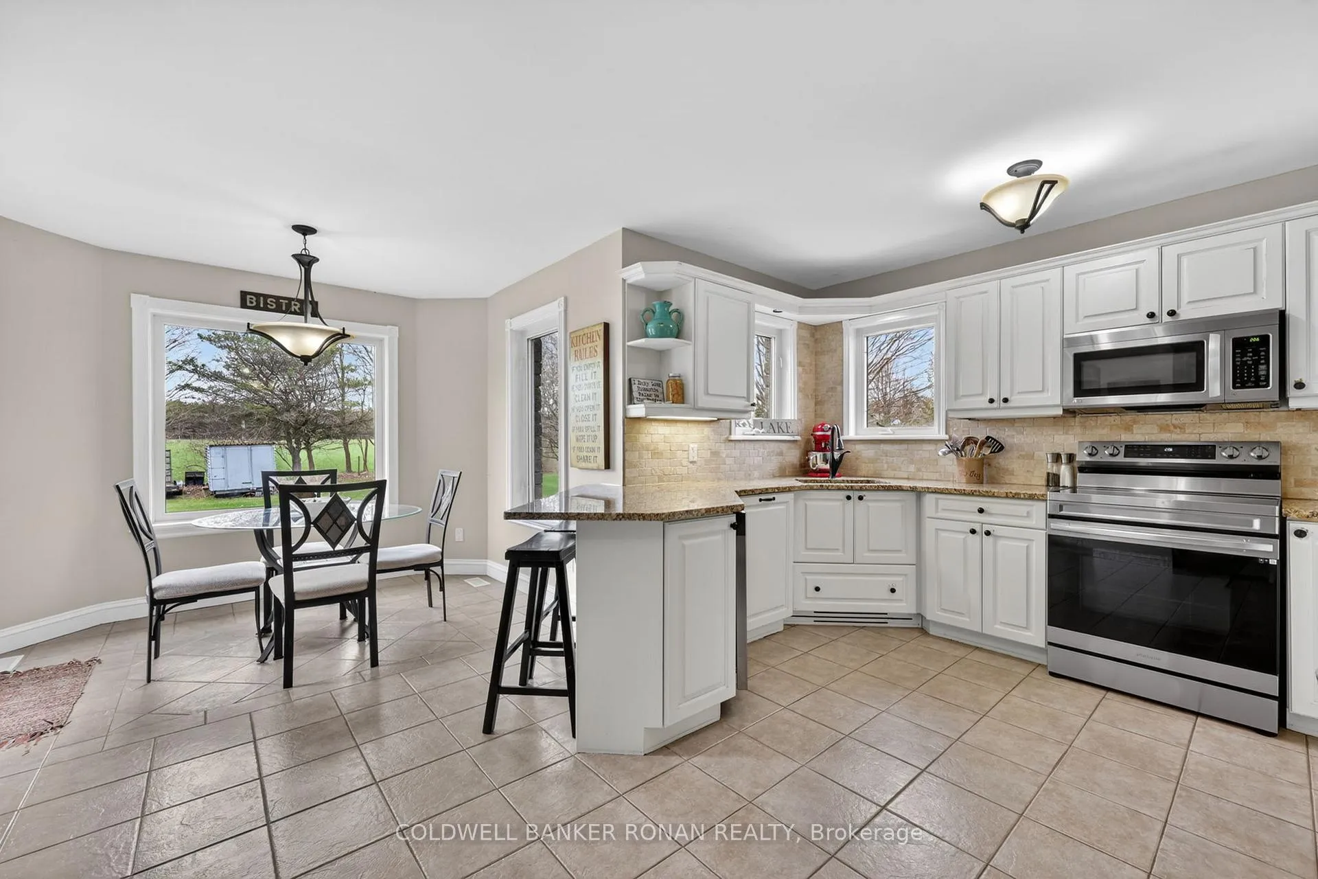 Photo 11 of 4269 Concession 12, Clearview, Rural Clearview — HOMEH