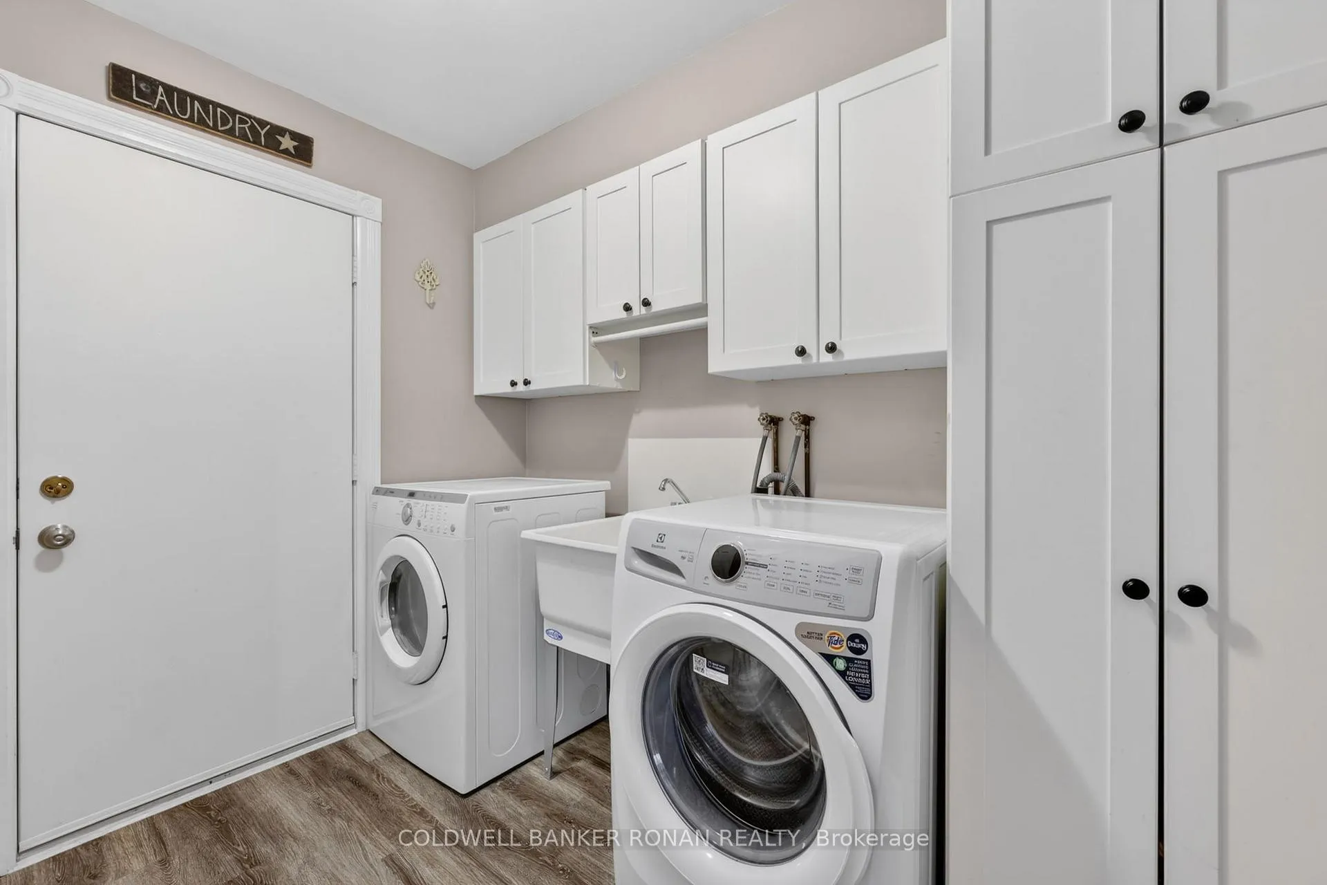 Photo 18 of 4269 Concession 12, Clearview, Rural Clearview — HOMEH