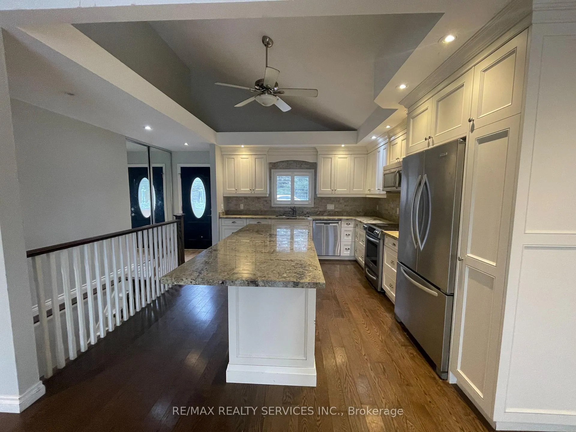 Photo 4 of 109 River Road, Brampton, Huttonville — HOMEH