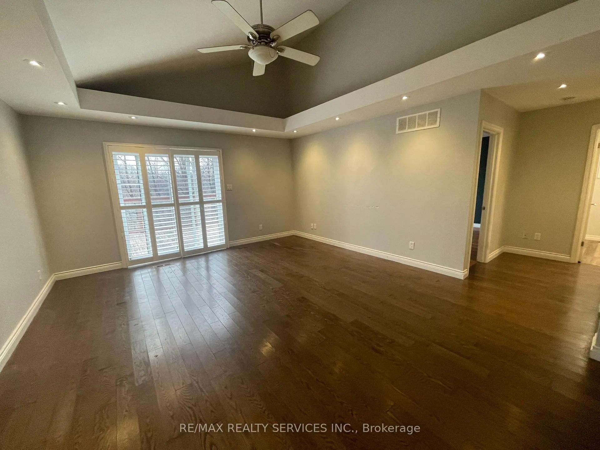 Photo 5 of 109 River Road, Brampton, Huttonville — HOMEH