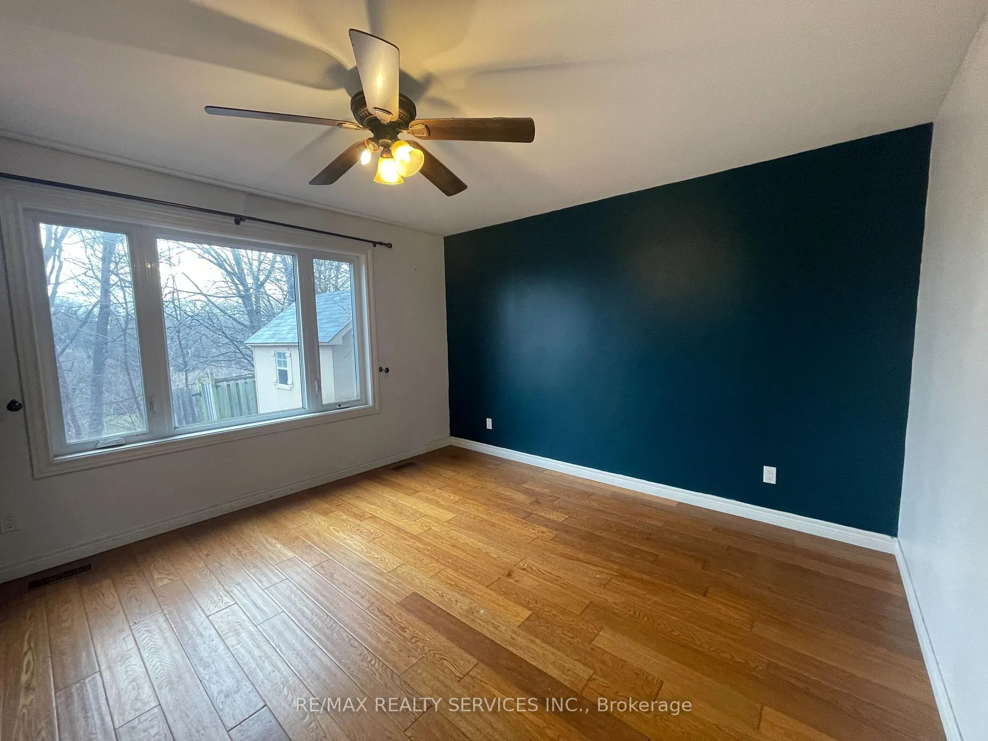 Photo 8 of 109 River Road, Brampton, Huttonville — HOMEH