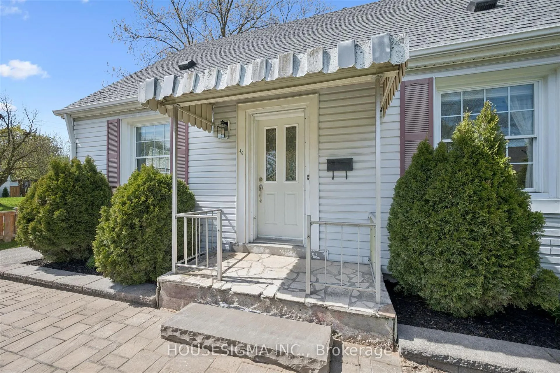 Photo 5 of 46 Seneca Drive, Kitchener — HOMEH
