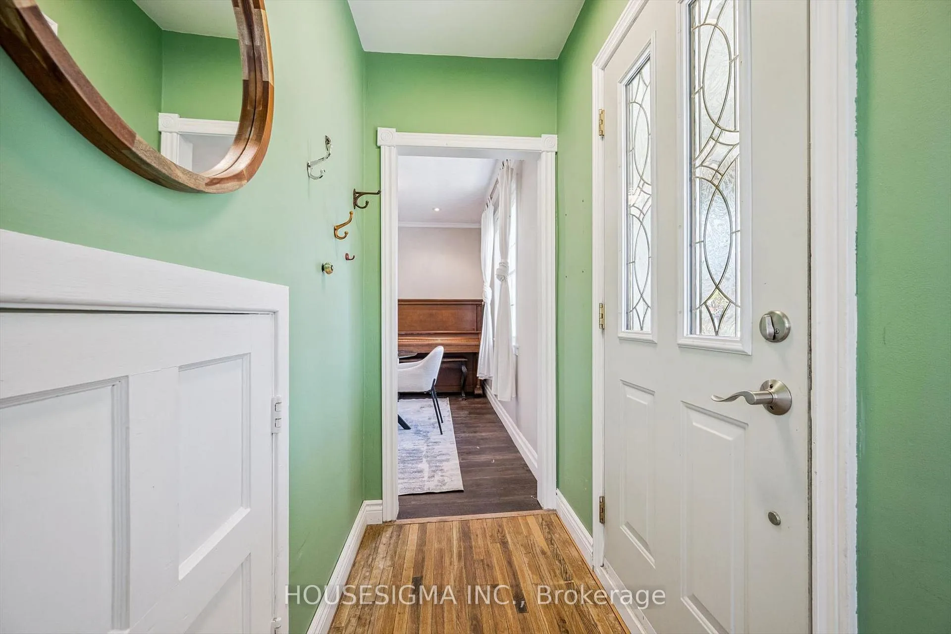 Photo 7 of 46 Seneca Drive, Kitchener — HOMEH