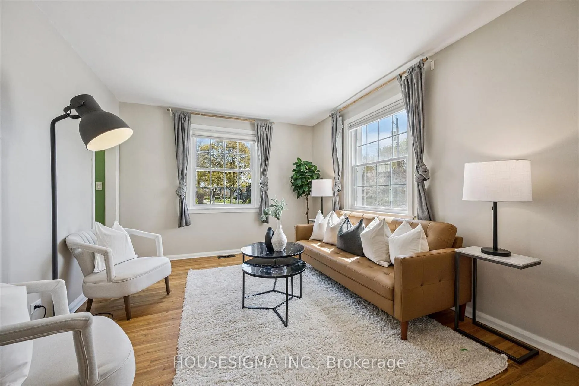 Photo 13 of 46 Seneca Drive, Kitchener — HOMEH