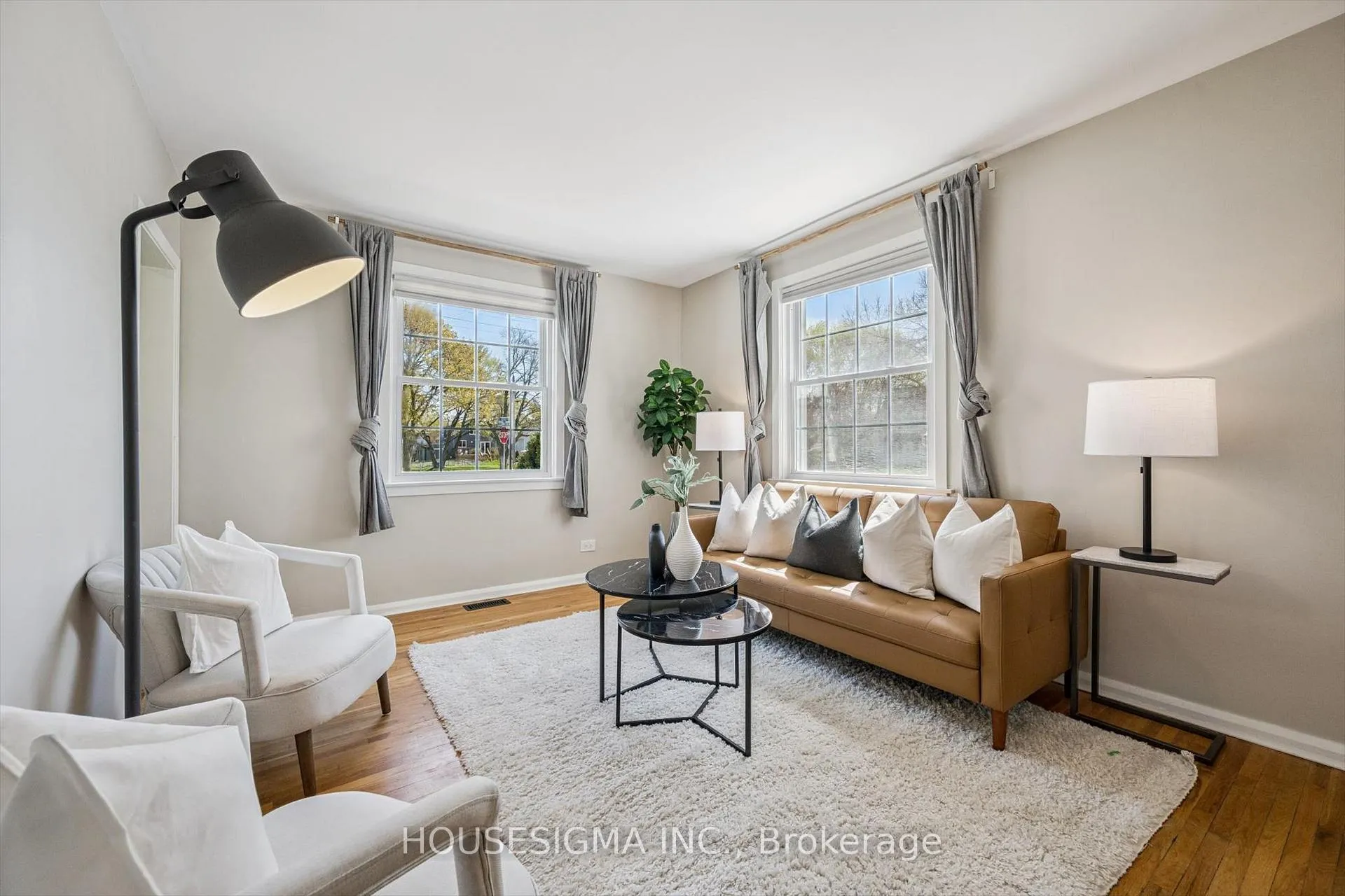 Photo 14 of 46 Seneca Drive, Kitchener — HOMEH