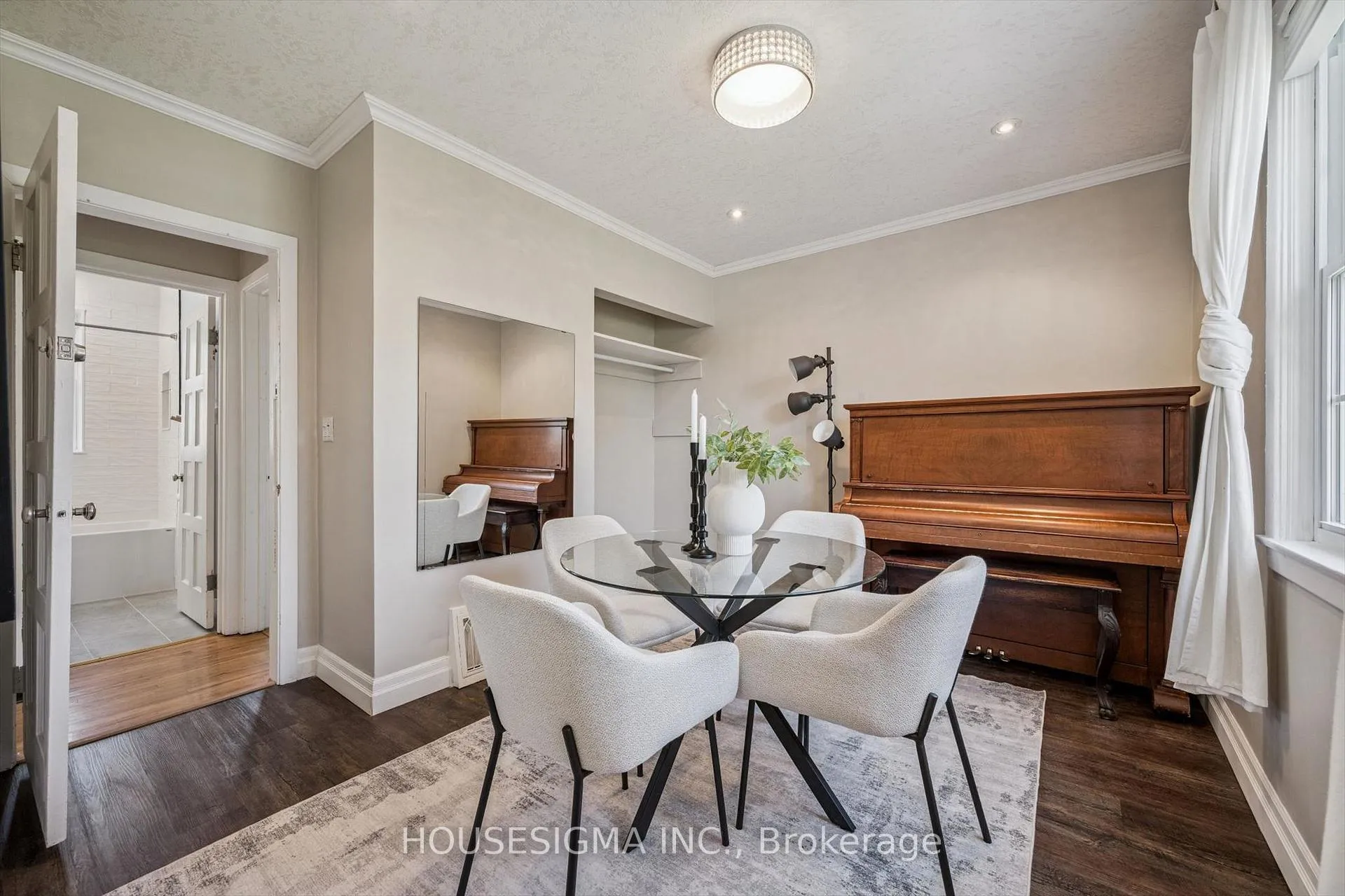 Photo 23 of 46 Seneca Drive, Kitchener — HOMEH