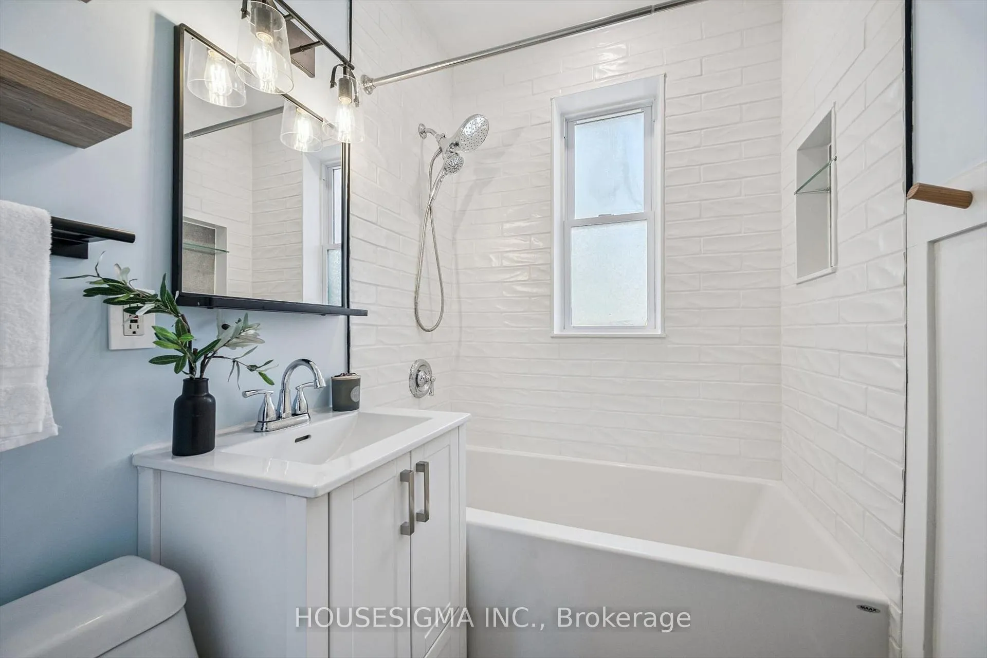 Photo 27 of 46 Seneca Drive, Kitchener — HOMEH