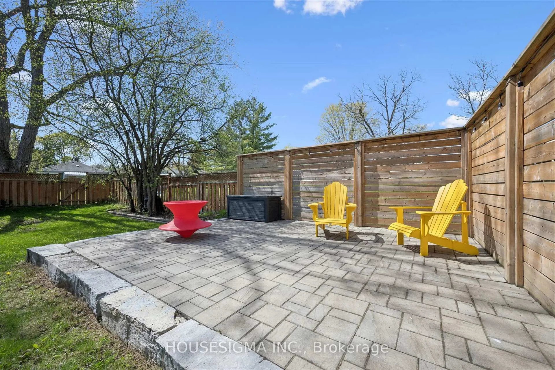 Photo 35 of 46 Seneca Drive, Kitchener — HOMEH