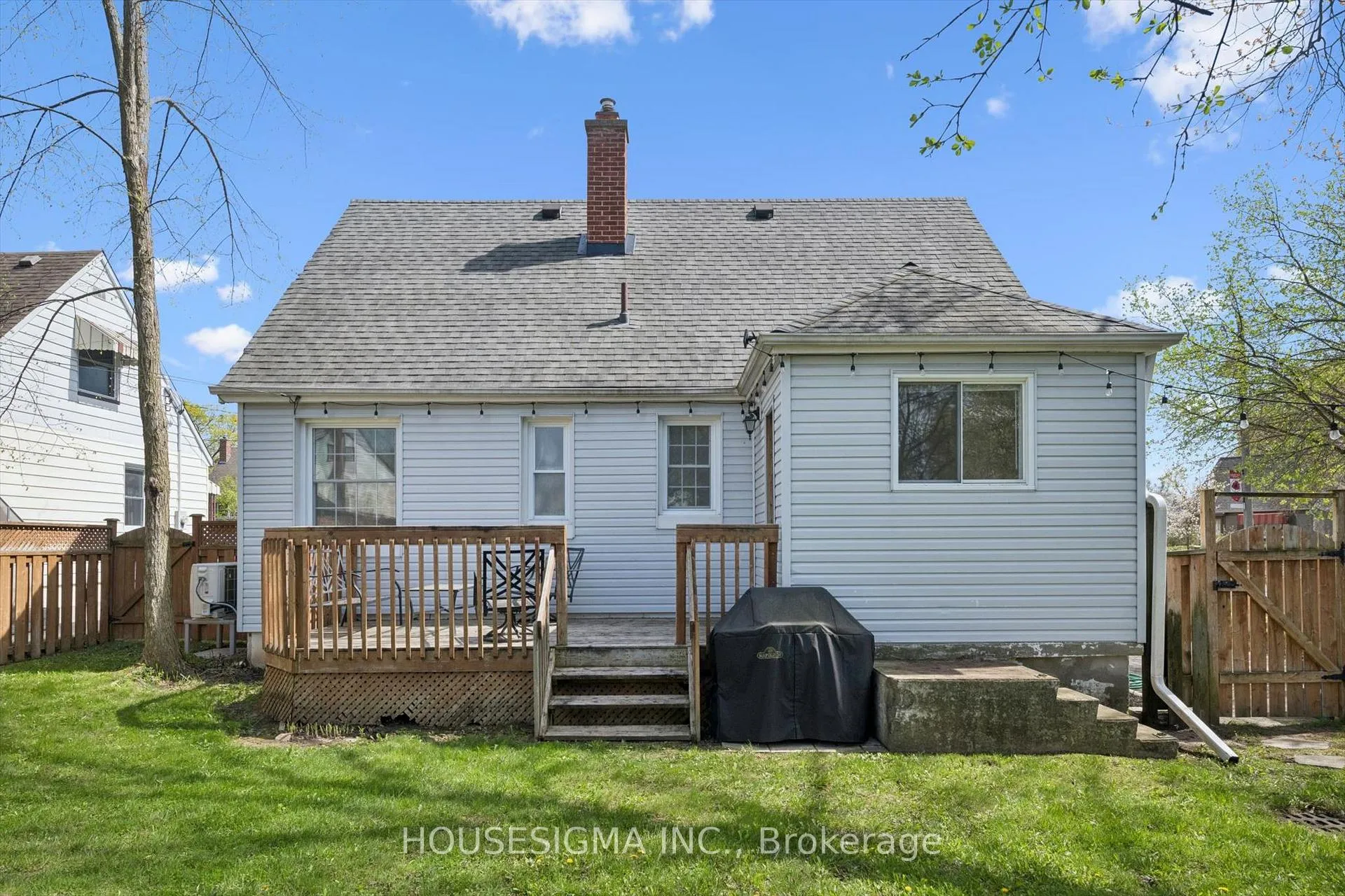 Photo 40 of 46 Seneca Drive, Kitchener — HOMEH
