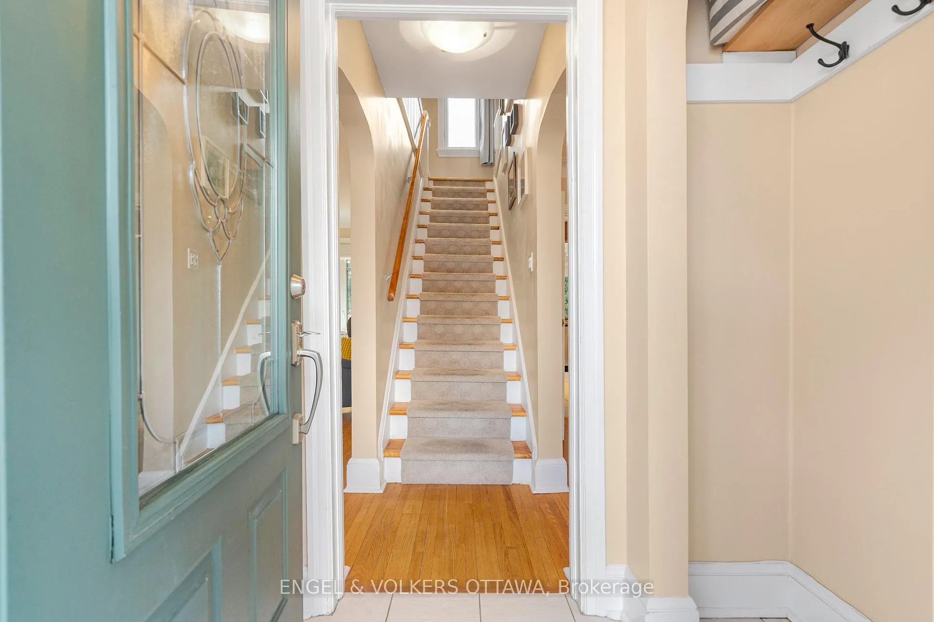 Photo 7 of 112 Springfield Road, Ottawa, Lindenlea — HOMEH