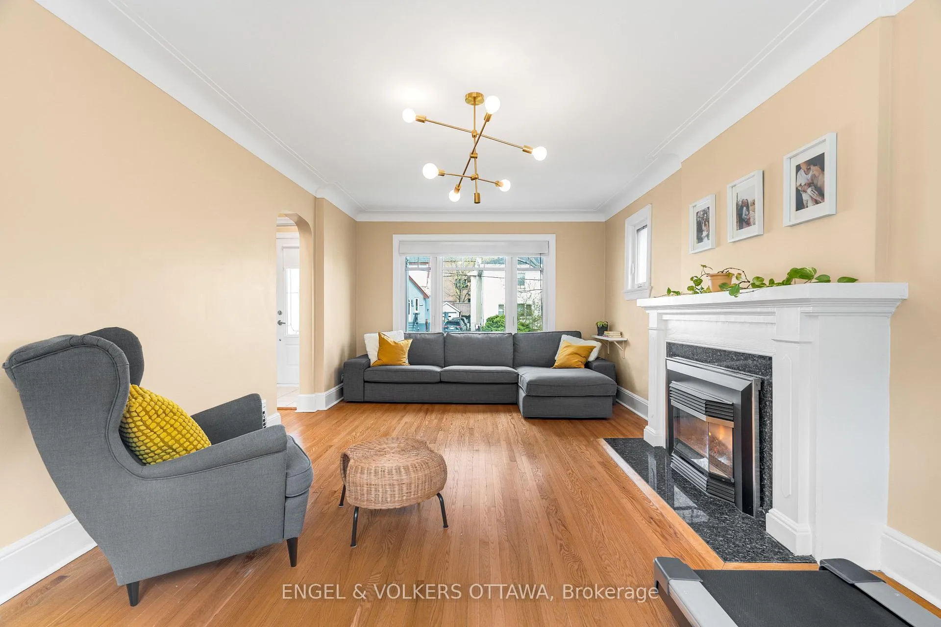 Photo 9 of 112 Springfield Road, Ottawa, Lindenlea — HOMEH