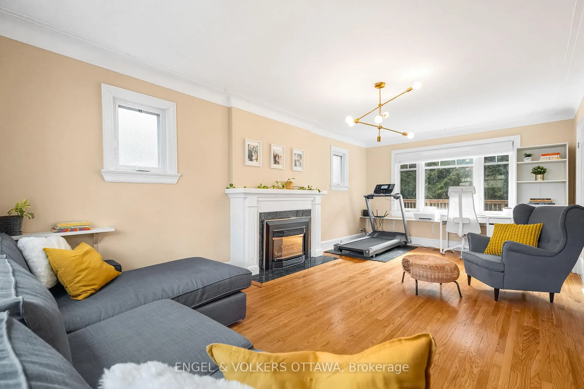 Photo 10 of 112 Springfield Road, Ottawa, Lindenlea — HOMEH