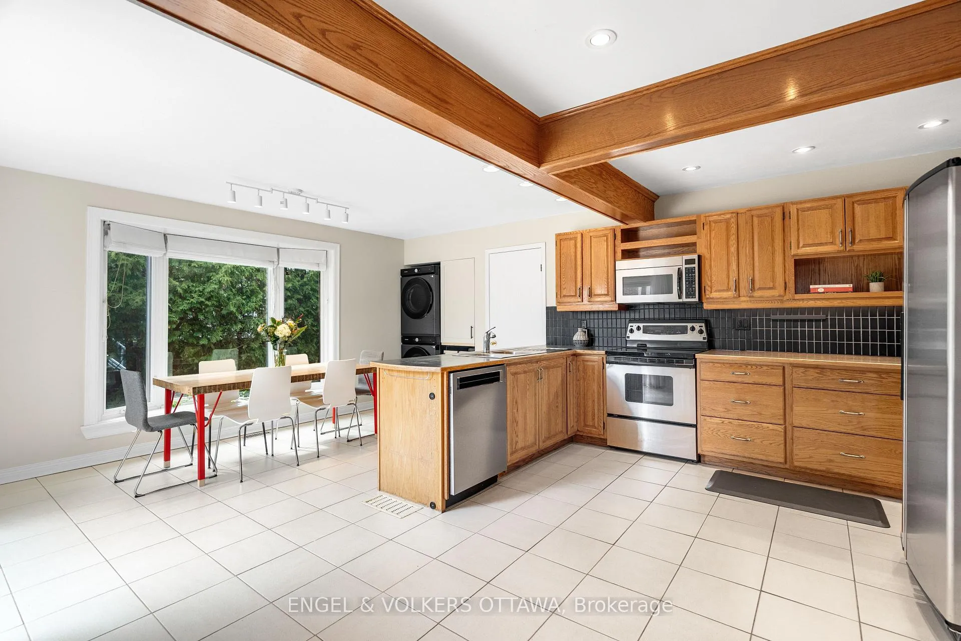 Photo 13 of 112 Springfield Road, Ottawa, Lindenlea — HOMEH