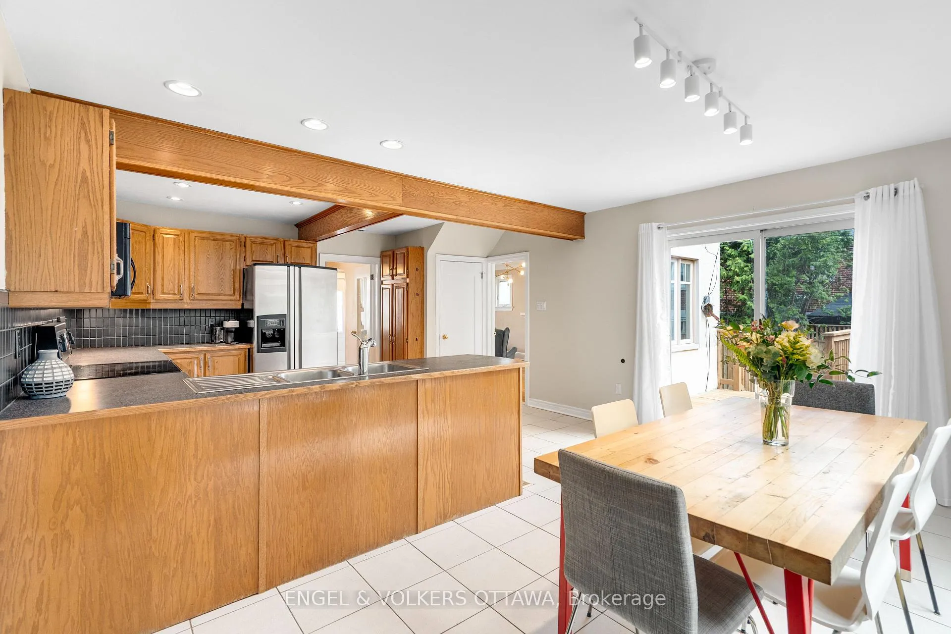 Photo 18 of 112 Springfield Road, Ottawa, Lindenlea — HOMEH