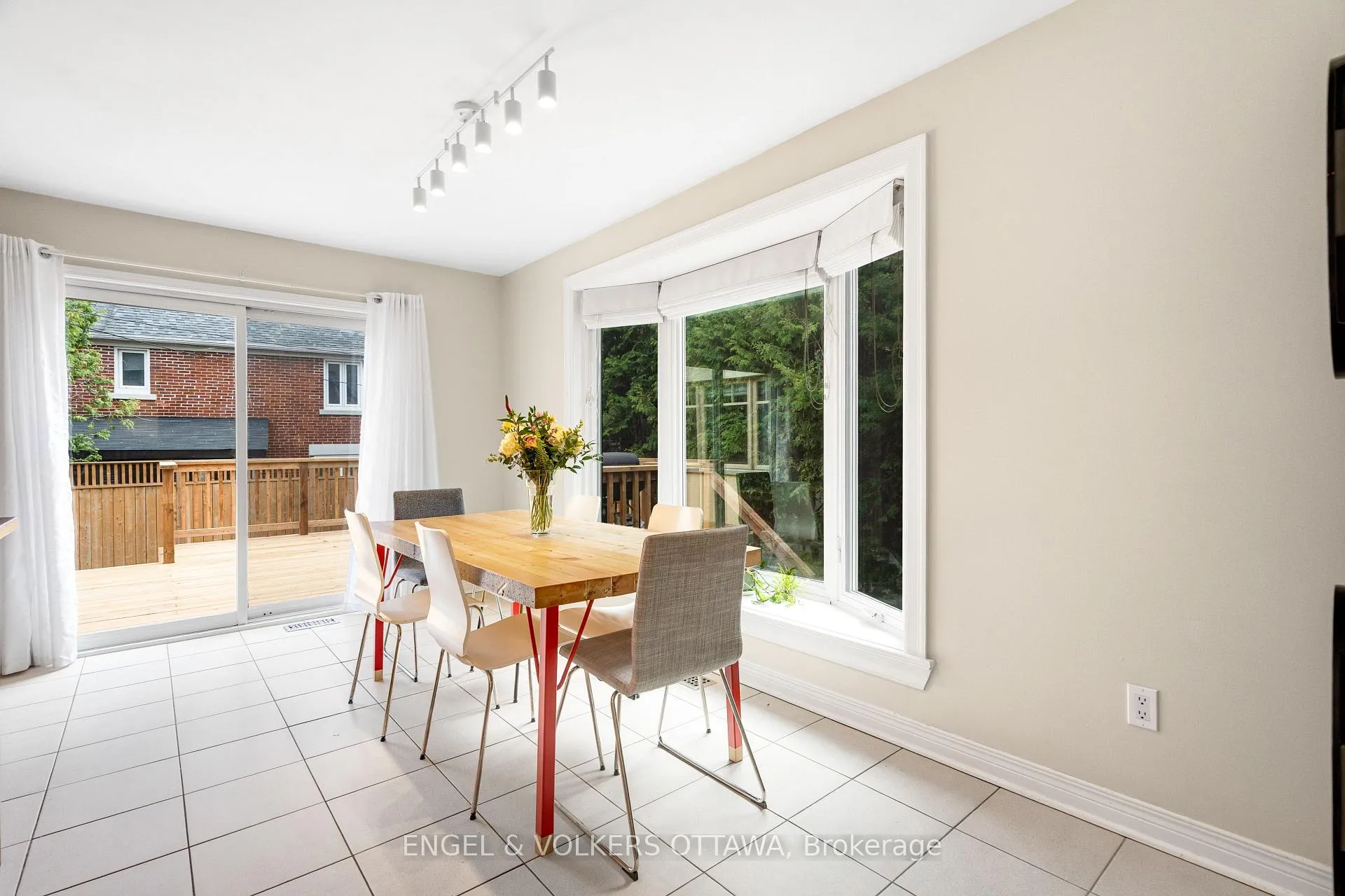Photo 19 of 112 Springfield Road, Ottawa, Lindenlea — HOMEH