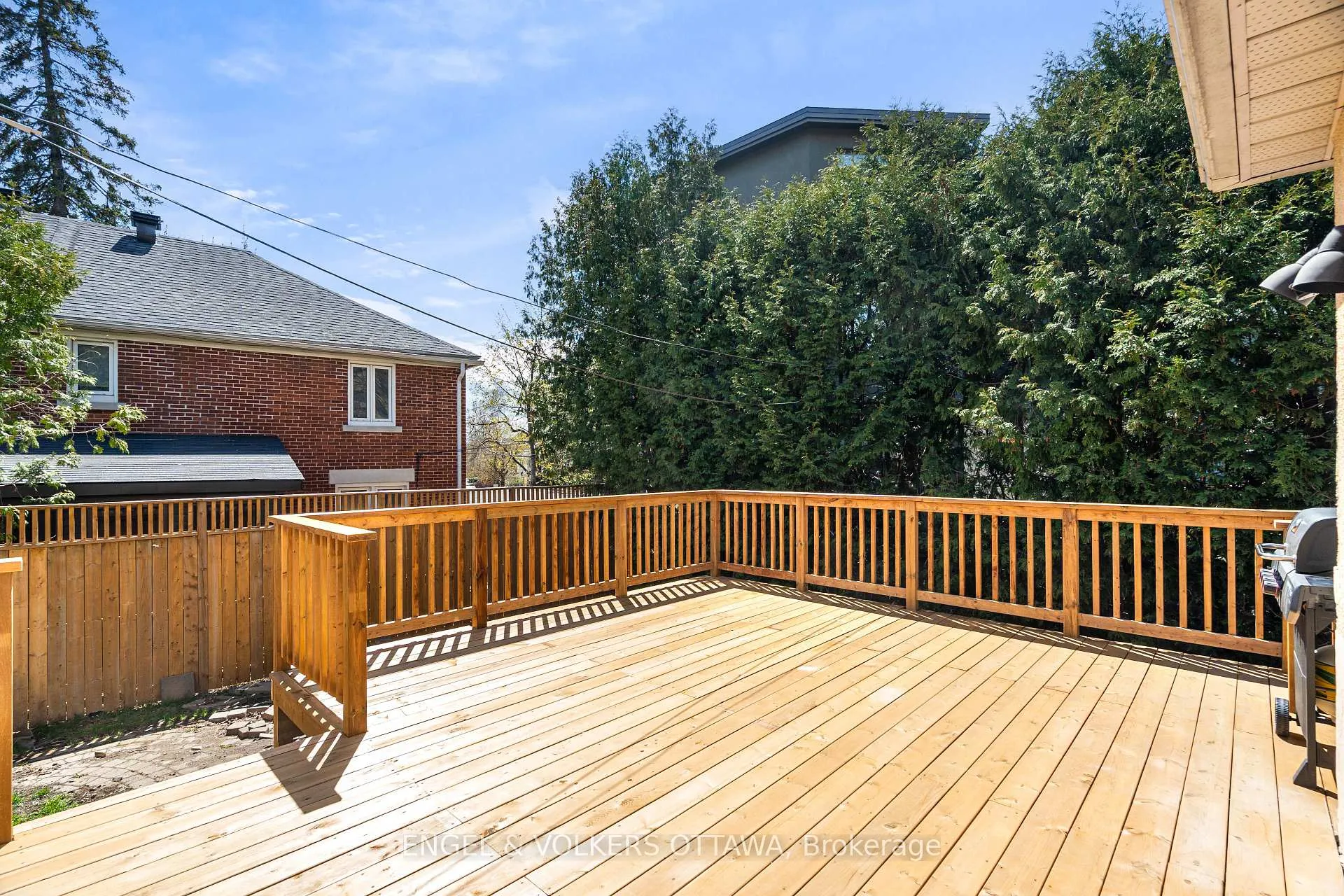 Photo 21 of 112 Springfield Road, Ottawa, Lindenlea — HOMEH