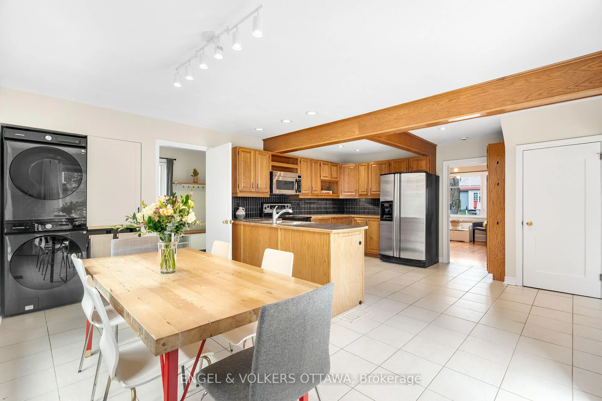 Photo 23 of 112 Springfield Road, Ottawa, Lindenlea — HOMEH