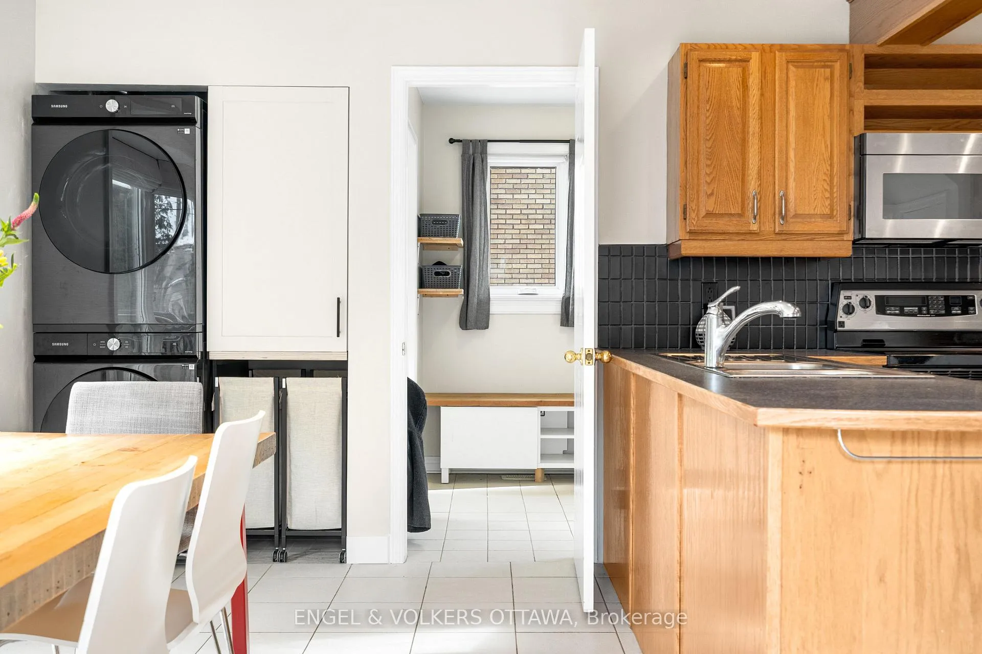 Photo 24 of 112 Springfield Road, Ottawa, Lindenlea — HOMEH