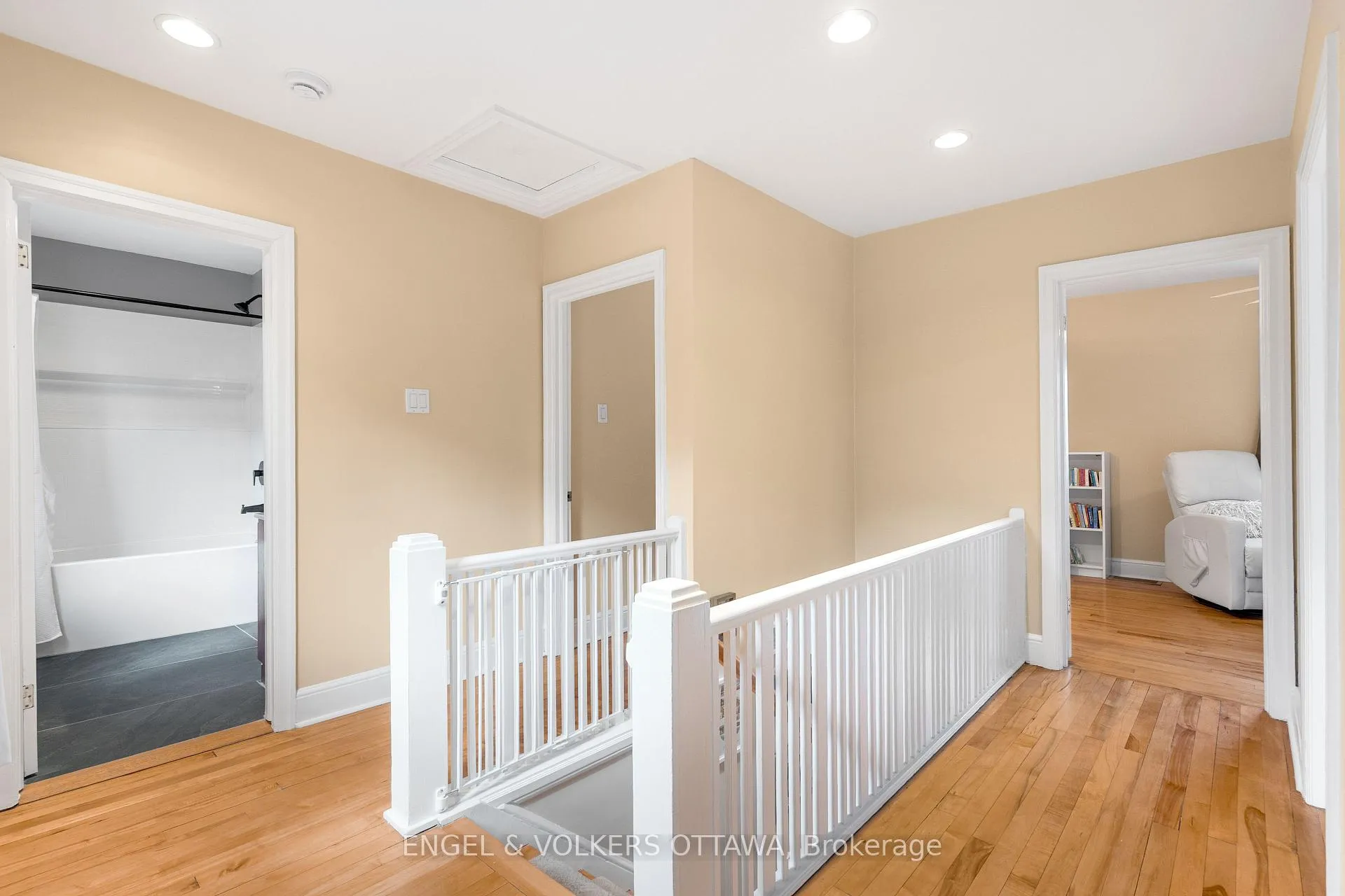 Photo 35 of 112 Springfield Road, Ottawa, Lindenlea — HOMEH