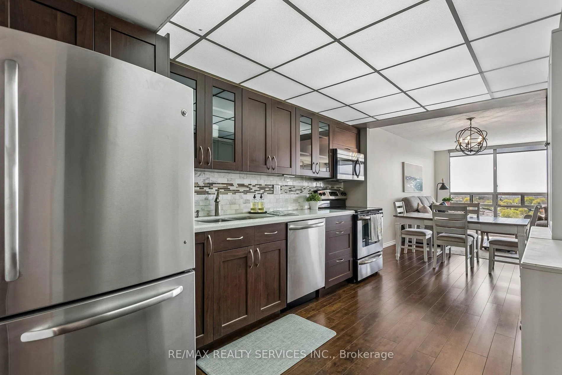 Photo 10 of Unit 1108, 320 Mill Street S, Brampton, Brampton South — HOMEH