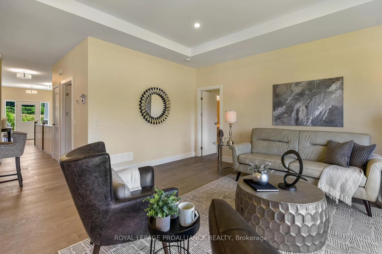 Photo 15 of 33 Douglas Marshall Crescent, Brockville — HOMEH