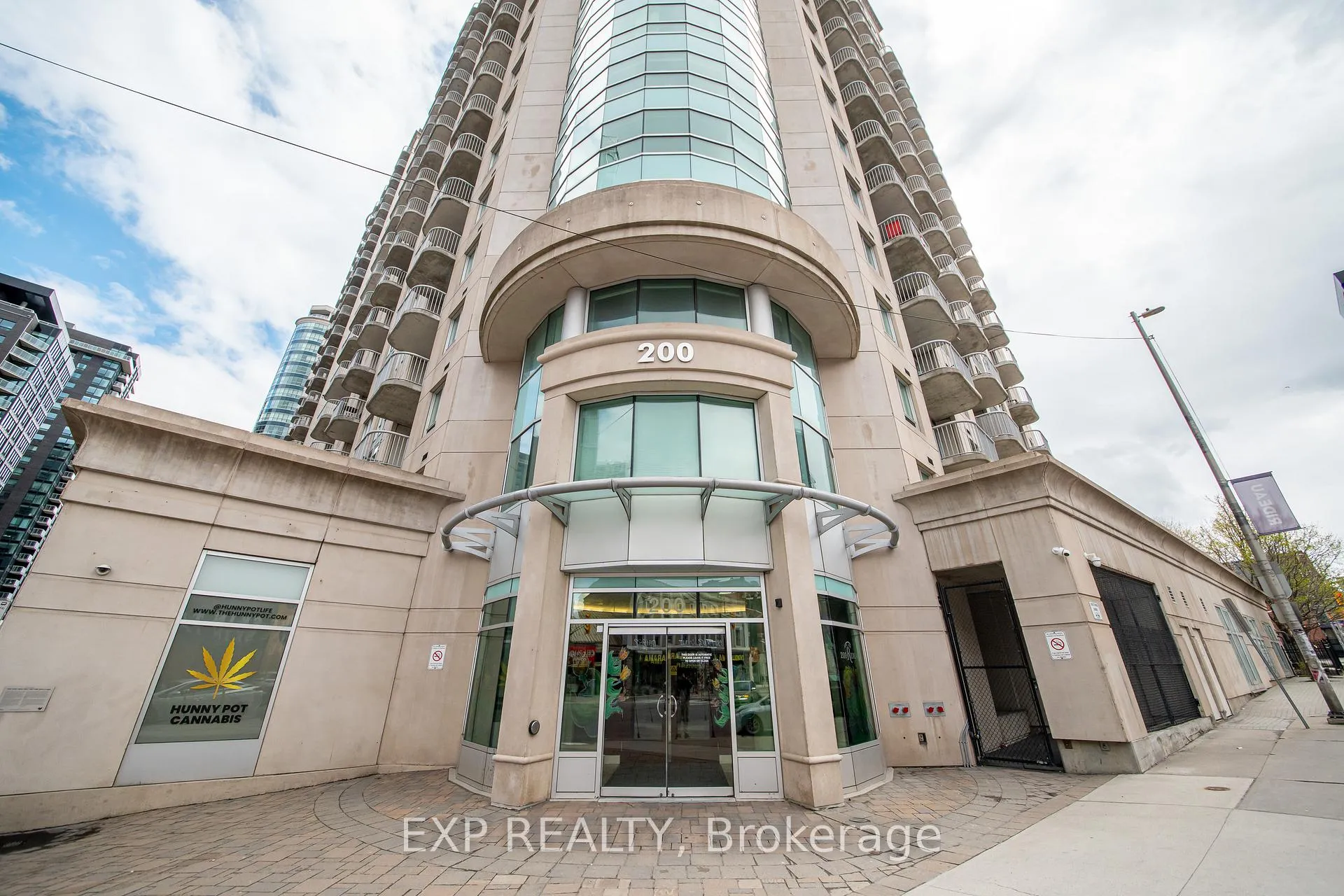 Photo 24 of Unit 2008, 200 Rideau Street, Ottawa, Sandy Hill — HOMEH