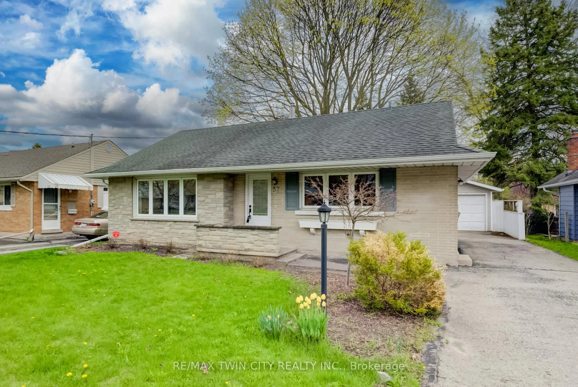 Photo 2 of 57 Jack Avenue, Kitchener — HOMEH