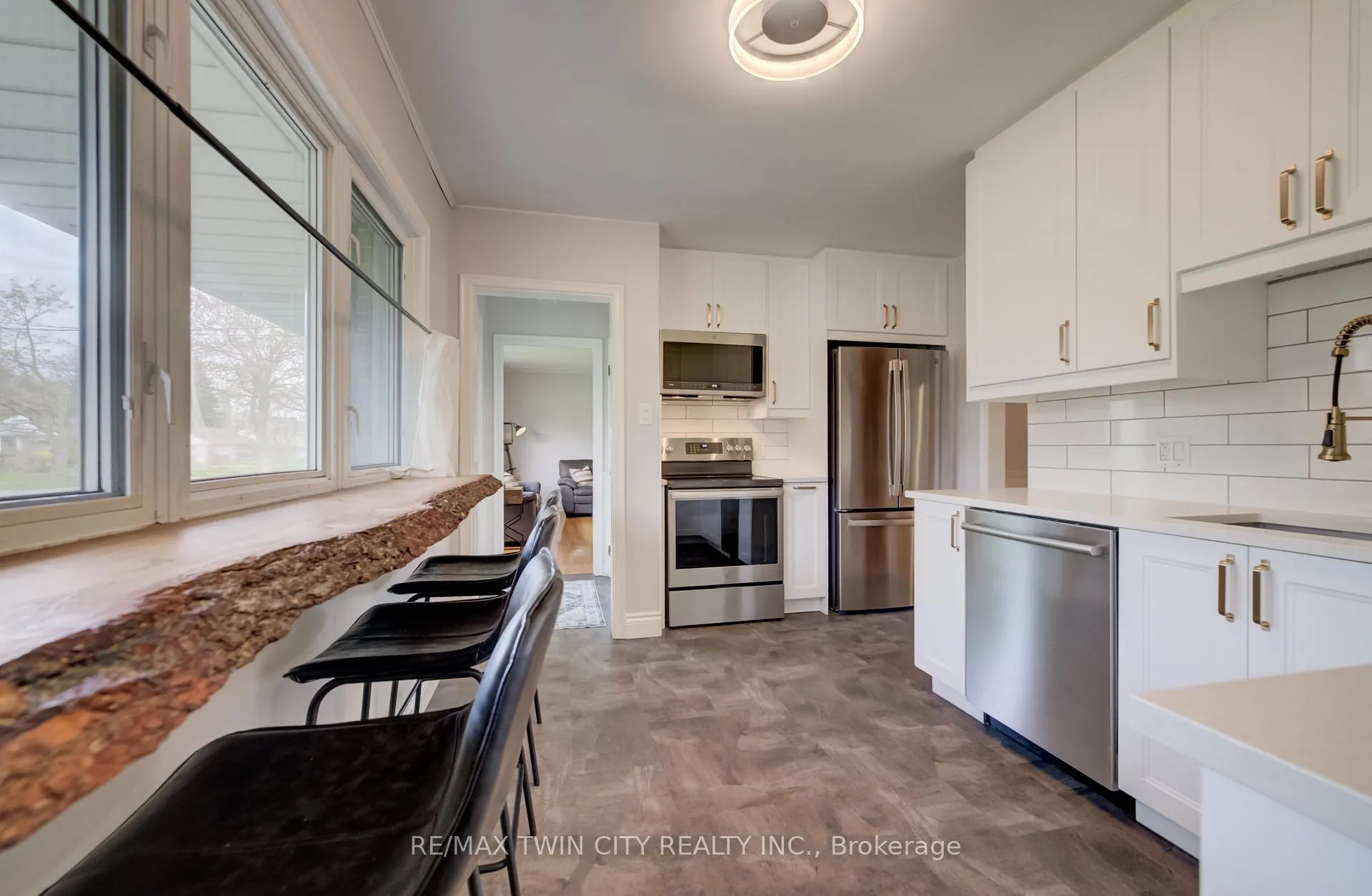 Photo 11 of 57 Jack Avenue, Kitchener — HOMEH