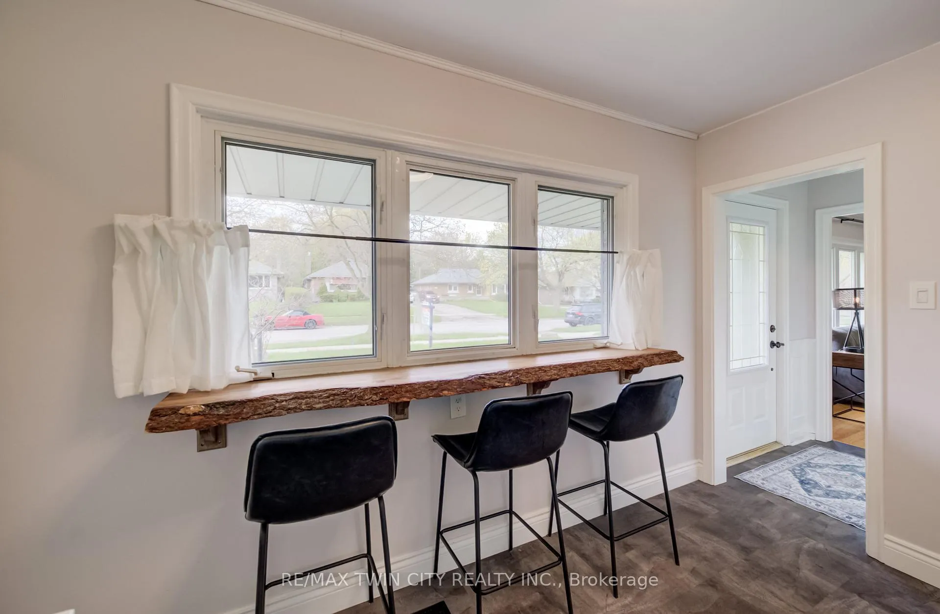 Photo 13 of 57 Jack Avenue, Kitchener — HOMEH