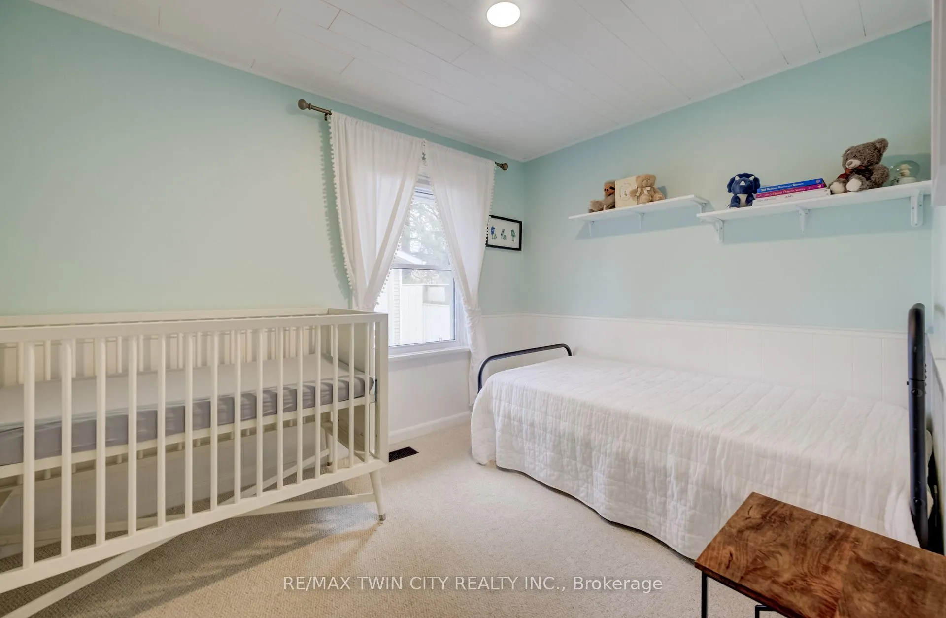Photo 17 of 57 Jack Avenue, Kitchener — HOMEH