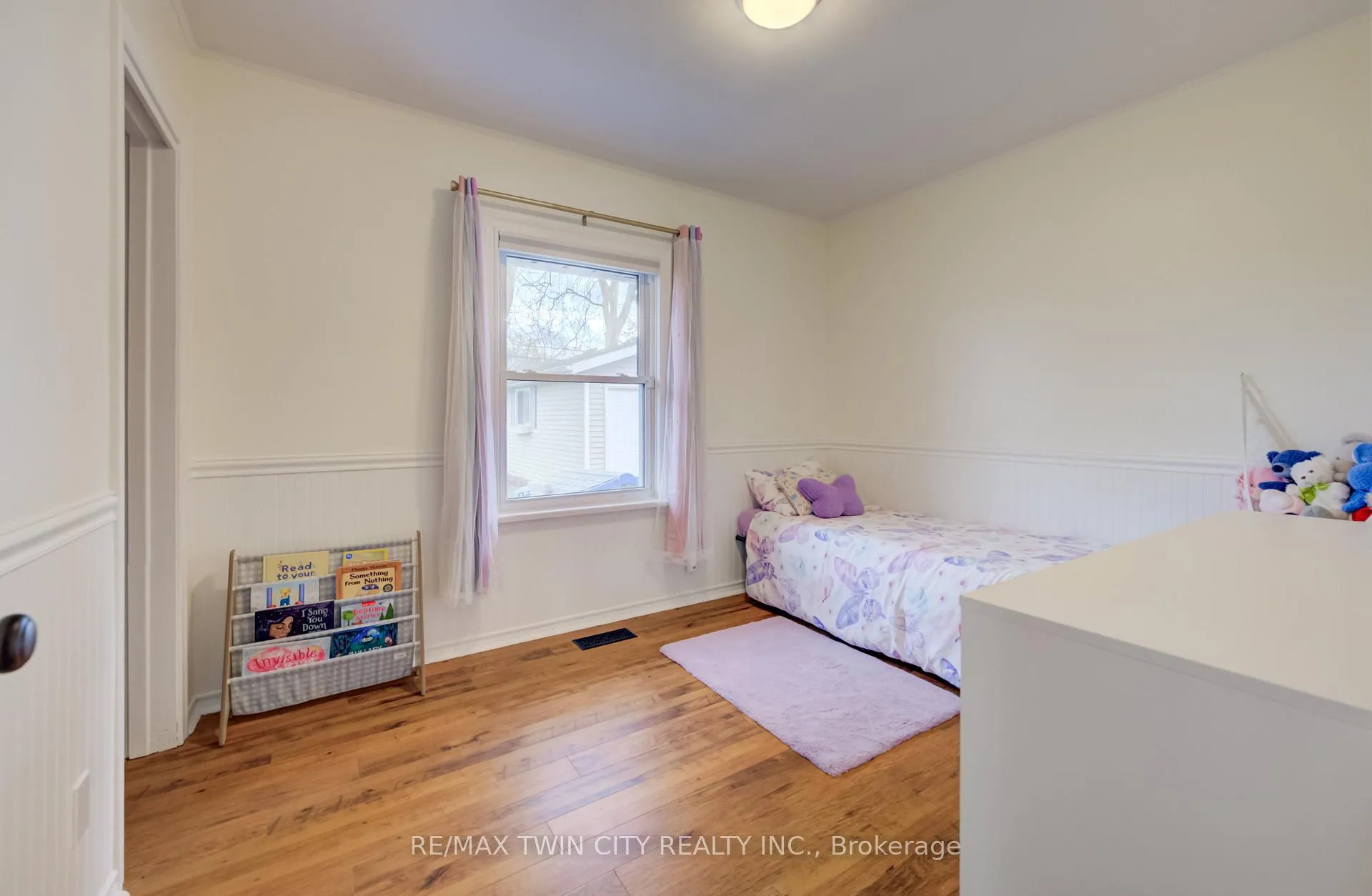 Photo 18 of 57 Jack Avenue, Kitchener — HOMEH