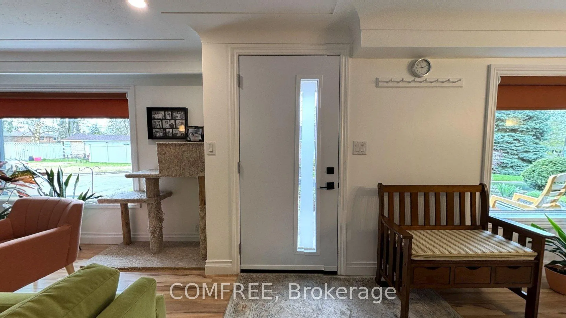 Photo 5 of 21 Seacliff Drive W, Leamington — HOMEH