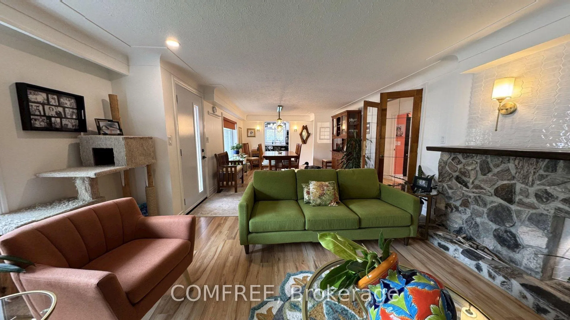 Photo 8 of 21 Seacliff Drive W, Leamington — HOMEH