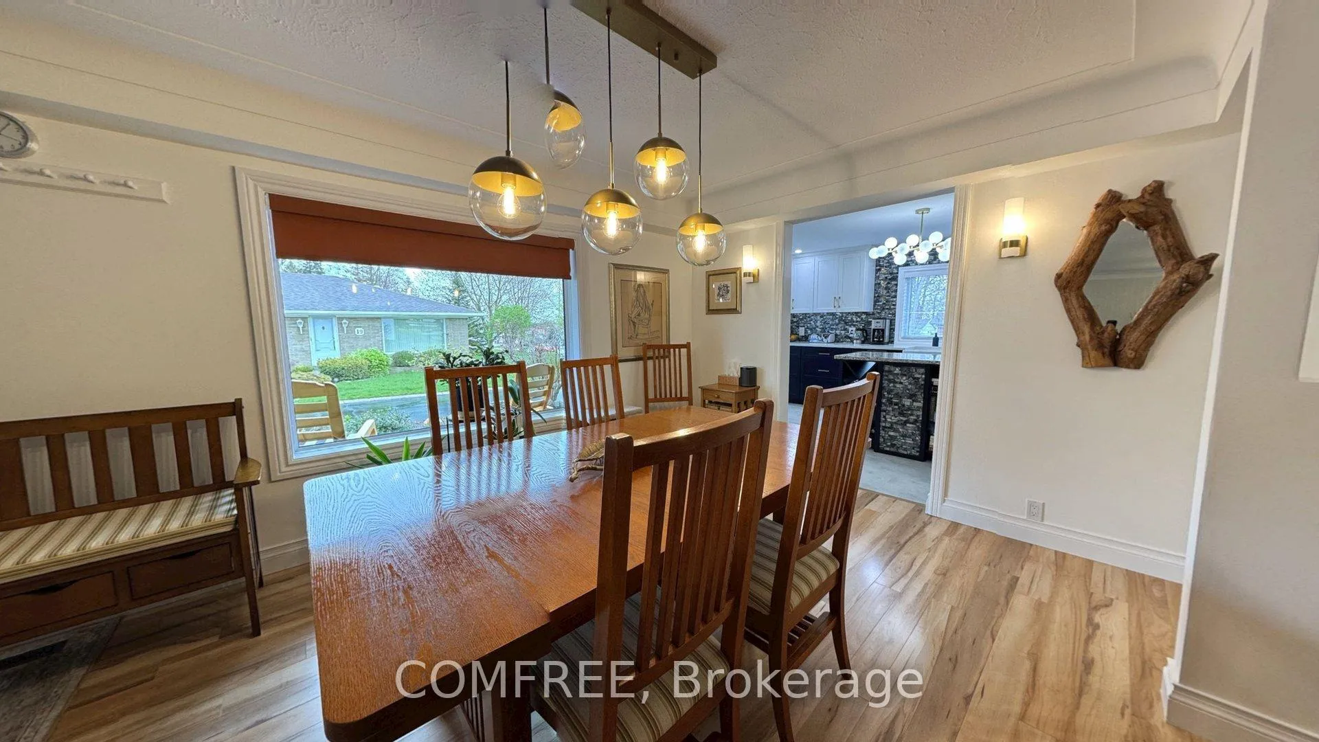 Photo 10 of 21 Seacliff Drive W, Leamington — HOMEH