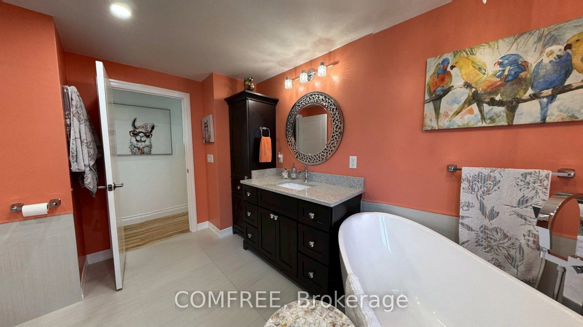 Photo 19 of 21 Seacliff Drive W, Leamington — HOMEH