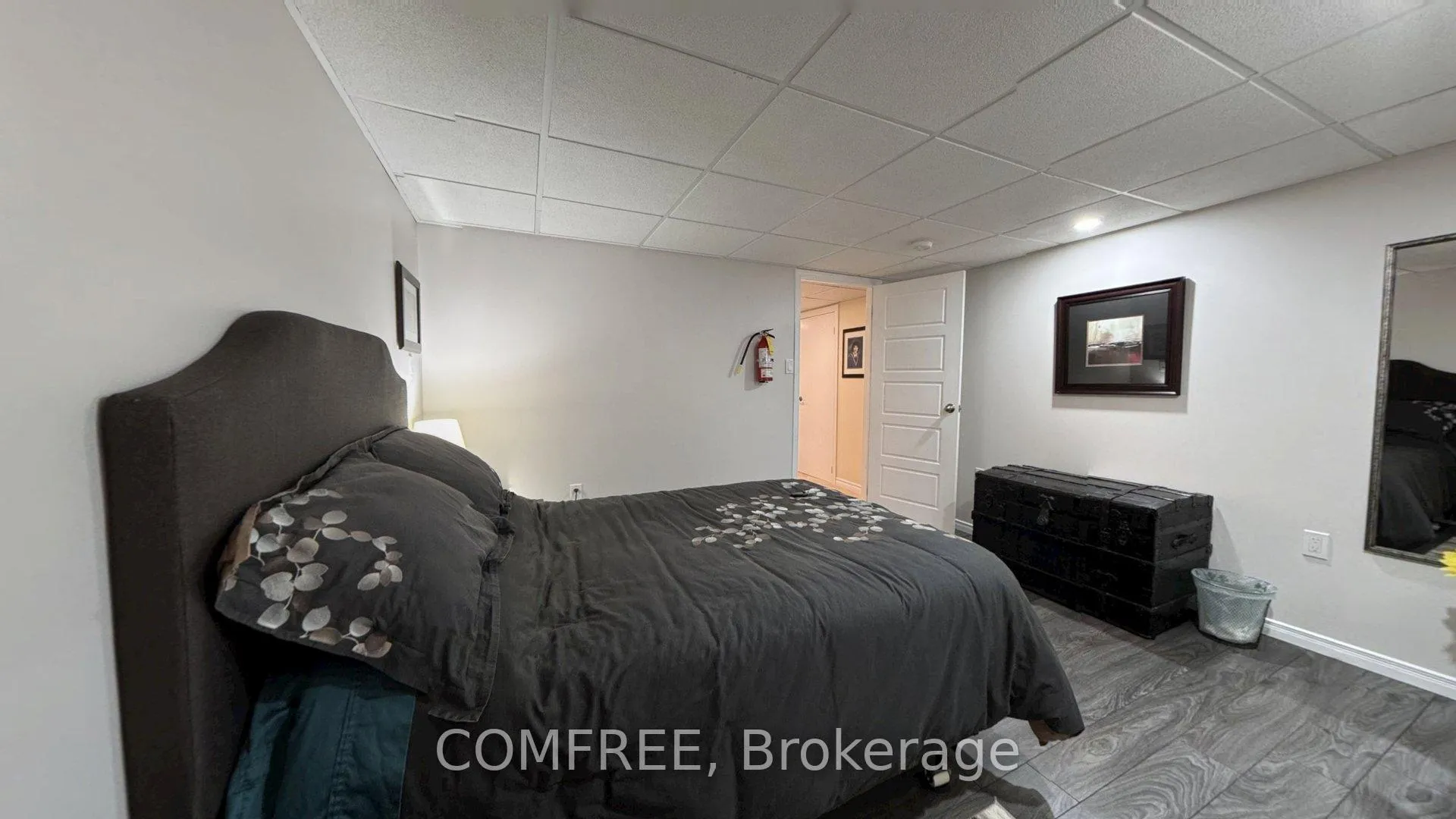 Photo 26 of 21 Seacliff Drive W, Leamington — HOMEH
