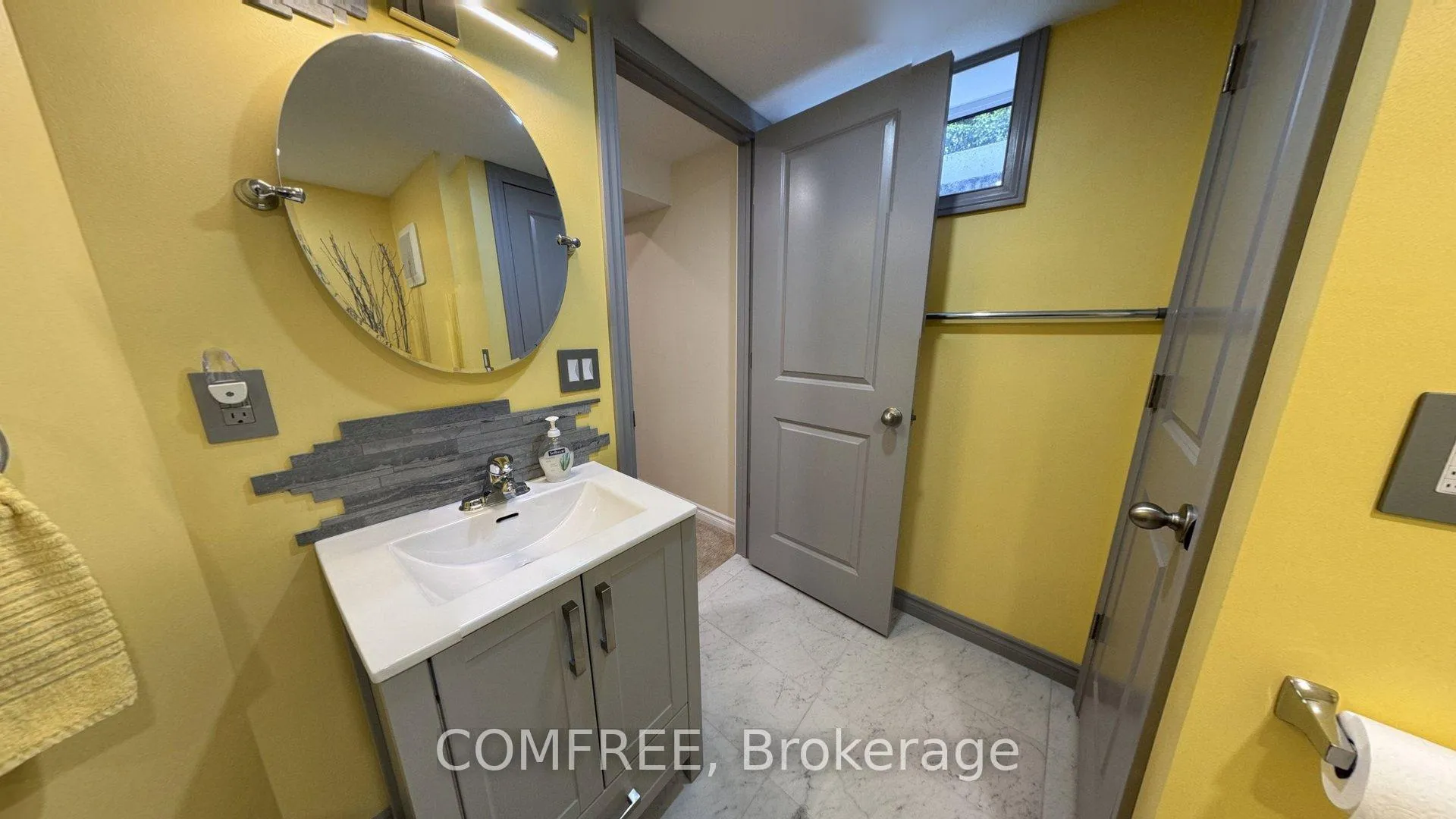 Photo 28 of 21 Seacliff Drive W, Leamington — HOMEH