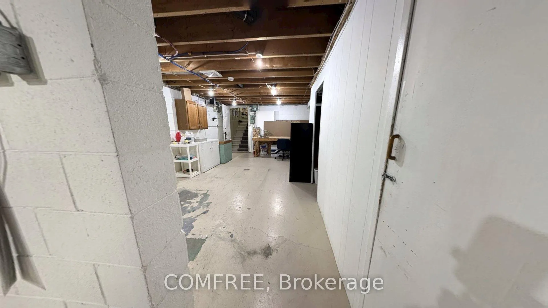 Photo 31 of 21 Seacliff Drive W, Leamington — HOMEH
